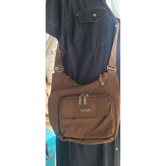 Baggallini Criss Cross Crossbody Portobello Yellow Bag - Picture 1 of 9